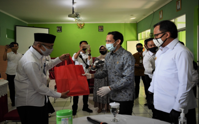 Mendikbud Apresiasi Kreativitas Guru dalam Pelaksanaan Pembelajaran Jarak Jauh 30 Juli 2020